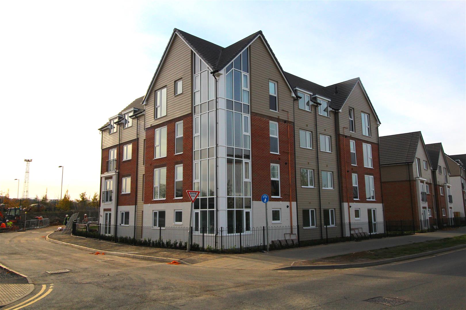 13, Oliver House, Rugby